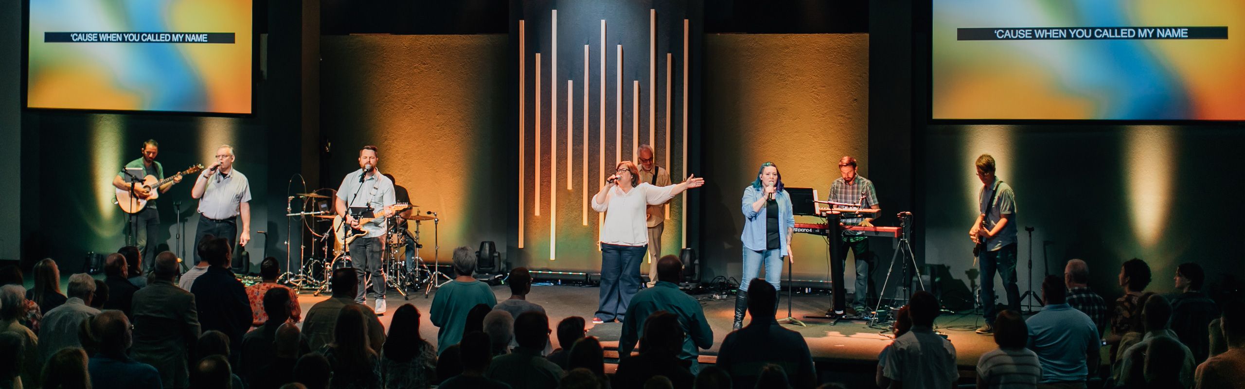 team leading worship and sunday church service in Lee's Summit
